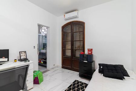 Casa para alugar com 460m², 4 quartos e 4 vagas Casa para alugar com 460m², 4 quartos e 4 vagasSuíte 2