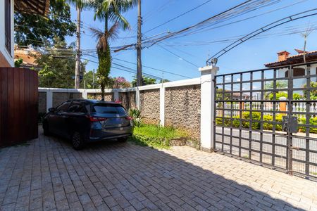 Casa para alugar com 460m², 4 quartos e 4 vagas Casa para alugar com 460m², 4 quartos e 4 vagasGaragem