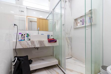 Casa para alugar com 460m², 4 quartos e 4 vagas Casa para alugar com 460m², 4 quartos e 4 vagasBanheiro da Suíte 4