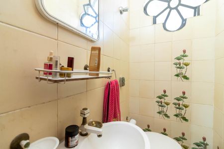 Casa para alugar com 460m², 4 quartos e 4 vagas Casa para alugar com 460m², 4 quartos e 4 vagasLavabo