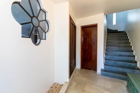 Casa para alugar com 460m², 4 quartos e 4 vagas Casa para alugar com 460m², 4 quartos e 4 vagasEntrada Social