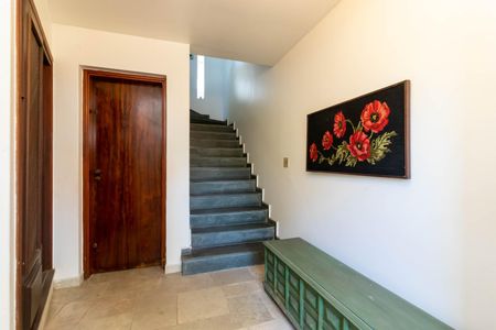 Casa para alugar com 460m², 4 quartos e 4 vagas Casa para alugar com 460m², 4 quartos e 4 vagasEntrada Social