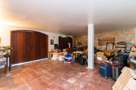 Casa para alugar com 460m², 4 quartos e 4 vagas Casa para alugar com 460m², 4 quartos e 4 vagasGaragem / Salão