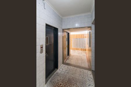 Apartamento para alugar com 75m², 3 quartos e 1 vaga Apartamento para alugar com 75m², 3 quartos e 1 vagaÁrea comum - Hall dos elevadores