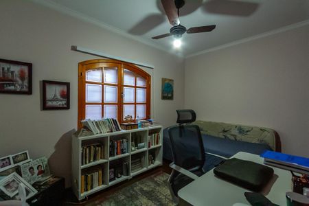 Casa à venda com 225m², 3 quartos e 6 vagasQuarto 2