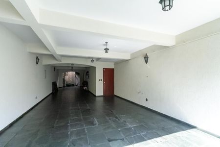 Casa à venda com 225m², 3 quartos e 6 vagasGaragem