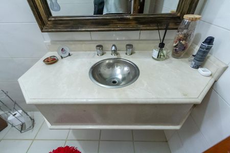 Casa à venda com 225m², 3 quartos e 6 vagasLavabo