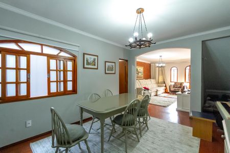 Casa à venda com 225m², 3 quartos e 6 vagasCopa