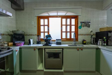 Casa à venda com 225m², 3 quartos e 6 vagasCozinha