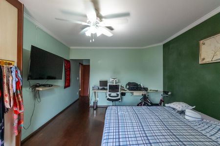 Casa à venda com 225m², 3 quartos e 6 vagasSuíte