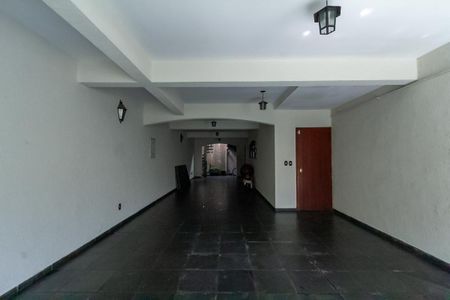 Casa à venda com 225m², 3 quartos e 6 vagasGaragem