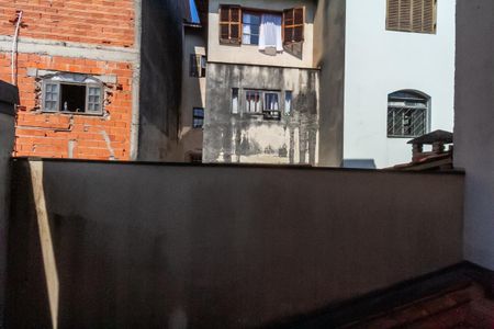 Casa à venda com 225m², 3 quartos e 6 vagasVista da Área de Serviço