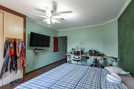 Casa à venda com 225m², 3 quartos e 6 vagasSuíte