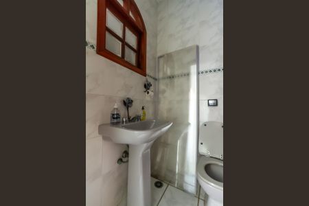 Casa à venda com 225m², 3 quartos e 6 vagasBanheiro da Garagem