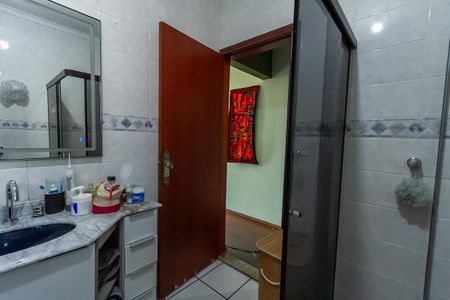 Casa à venda com 225m², 3 quartos e 6 vagasBanheiro da Suíte