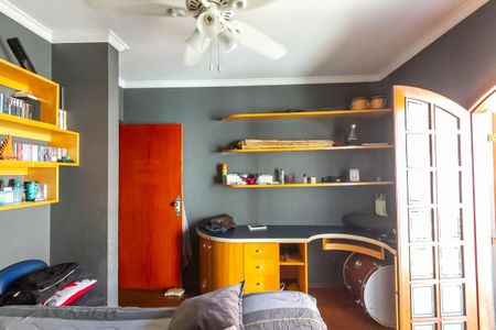 Casa à venda com 225m², 3 quartos e 6 vagasQuarto 1