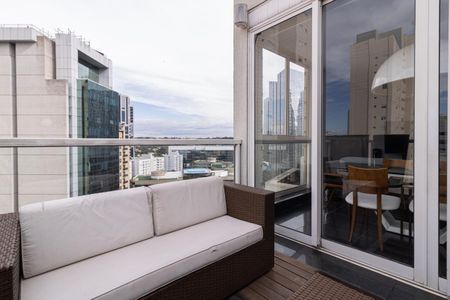 Apartamento à venda com 102m², 2 quartos e 2 vagasVaranda