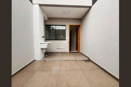 Casa à venda com 93m², 3 quartos e 2 vagas