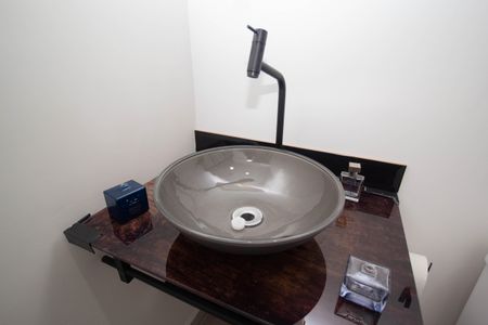 Apartamento para alugar com 31m², 1 quarto e sem vaga Apartamento para alugar com 31m², 1 quarto e sem vagaBanheiro