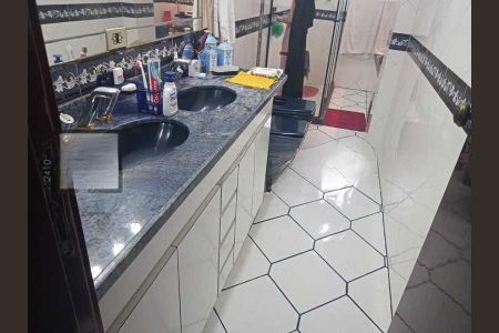 Casa de condomínio à venda com 465m², 5 quartos e 3 vagas