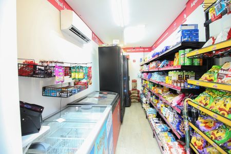 Apartamento à venda com 34m², 2 quartos e sem vagaÁrea comum