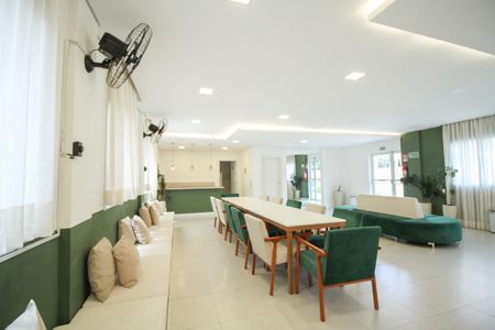 Apartamento à venda com 34m², 2 quartos e sem vagaÁrea comum