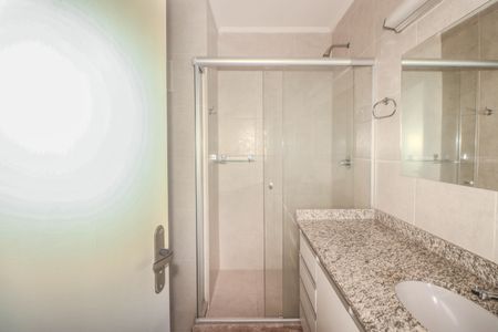 Apartamento à venda com 219m², 3 quartos e 2 vagasBanheiro da Suíte