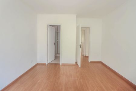 Apartamento à venda com 219m², 3 quartos e 2 vagasSuíte
