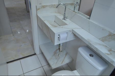 Apartamento para alugar com 49m², 2 quartos e sem vaga Apartamento para alugar com 49m², 2 quartos e sem vagaBanheiro