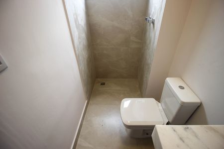 Apartamento para alugar com 63m², 1 quarto e 2 vagas Apartamento para alugar com 63m², 1 quarto e 2 vagasBanheiro da Suíte