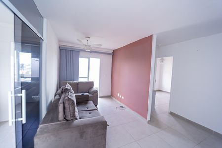 Apartamento à venda com 45m², 2 quartos e 1 vaga Apartamento à venda com 45m², 2 quartos e 1 vagaSala