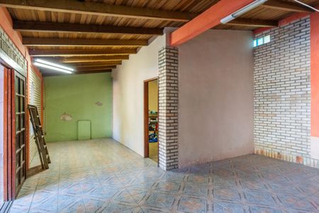 Casa à venda com 320m², 4 quartos e 2 vagas Casa à venda com 320m², 4 quartos e 2 vagasÁrea comum