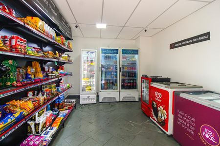 Apartamento à venda com 48m², 2 quartos e 1 vaga Apartamento à venda com 48m², 2 quartos e 1 vagaMini Mercado