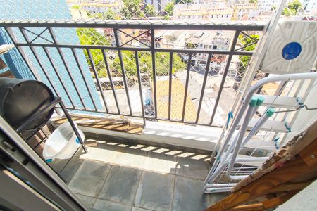 Apartamento à venda com 48m², 2 quartos e 1 vaga Apartamento à venda com 48m², 2 quartos e 1 vagaSacada