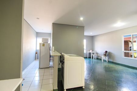 Apartamento à venda com 48m², 2 quartos e 1 vaga Apartamento à venda com 48m², 2 quartos e 1 vagaSalão de festas