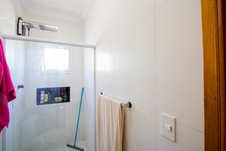 Casa à venda com 110m², 2 quartos e 2 vagas Casa à venda com 110m², 2 quartos e 2 vagasBanheiro do quarto 1