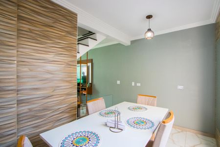 Casa à venda com 110m², 2 quartos e 2 vagas Casa à venda com 110m², 2 quartos e 2 vagasCopa