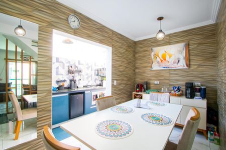 Casa à venda com 110m², 2 quartos e 2 vagas Casa à venda com 110m², 2 quartos e 2 vagasCopa