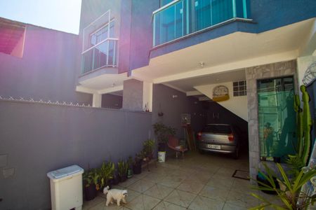 Casa à venda com 110m², 2 quartos e 2 vagas Casa à venda com 110m², 2 quartos e 2 vagasÁrea de serviço/Garagem