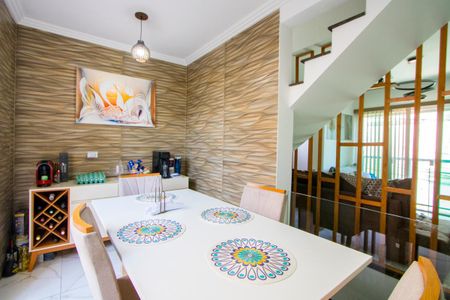 Casa à venda com 110m², 2 quartos e 2 vagas Casa à venda com 110m², 2 quartos e 2 vagasCopa
