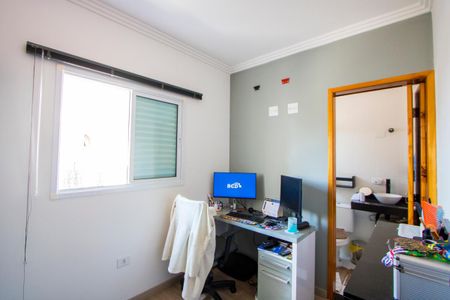 Casa à venda com 110m², 2 quartos e 2 vagas Casa à venda com 110m², 2 quartos e 2 vagasQuarto 2 - Suíte