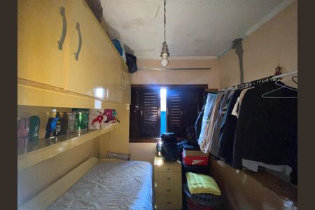 Casa à venda com 270m², 5 quartos e 2 vagasQuarto 3