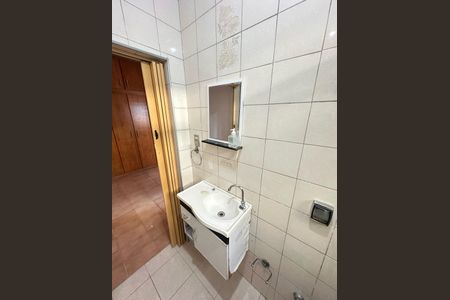 Casa à venda com 270m², 5 quartos e 2 vagasQuarto 4 banheiro