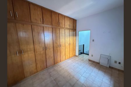 Casa à venda com 270m², 5 quartos e 2 vagasQuarto 4