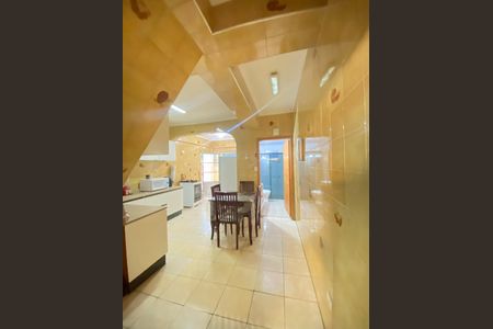 Casa à venda com 270m², 5 quartos e 2 vagasCozinha