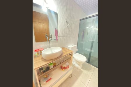 Casa à venda com 270m², 5 quartos e 2 vagasBanheiro