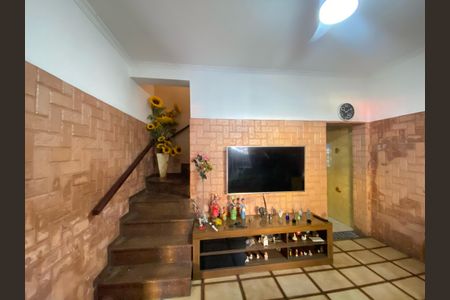 Casa à venda com 270m², 5 quartos e 2 vagasSala