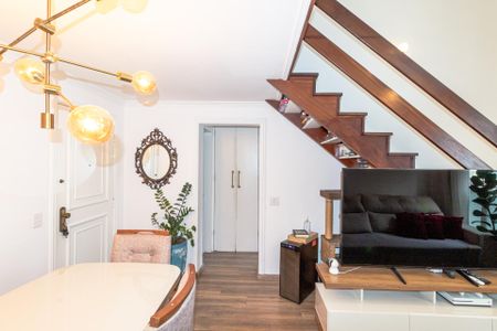 Apartamento à venda com 55m², 1 quarto e 1 vaga Apartamento à venda com 55m², 1 quarto e 1 vagaSala