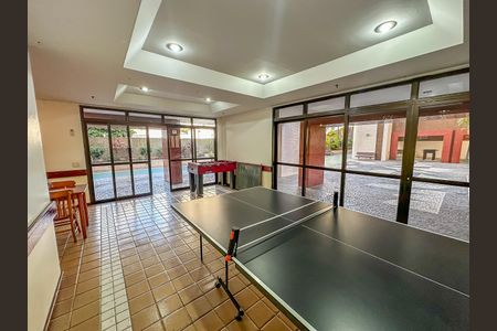 Apartamento à venda com 74m², 2 quartos e 1 vagaÁrea comum