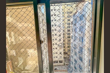 Apartamento à venda com 74m², 2 quartos e 1 vagaÁrea de Serviço